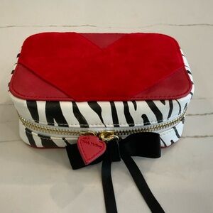 TRISH MCEVOY Zebra Heart MakeUp Planner